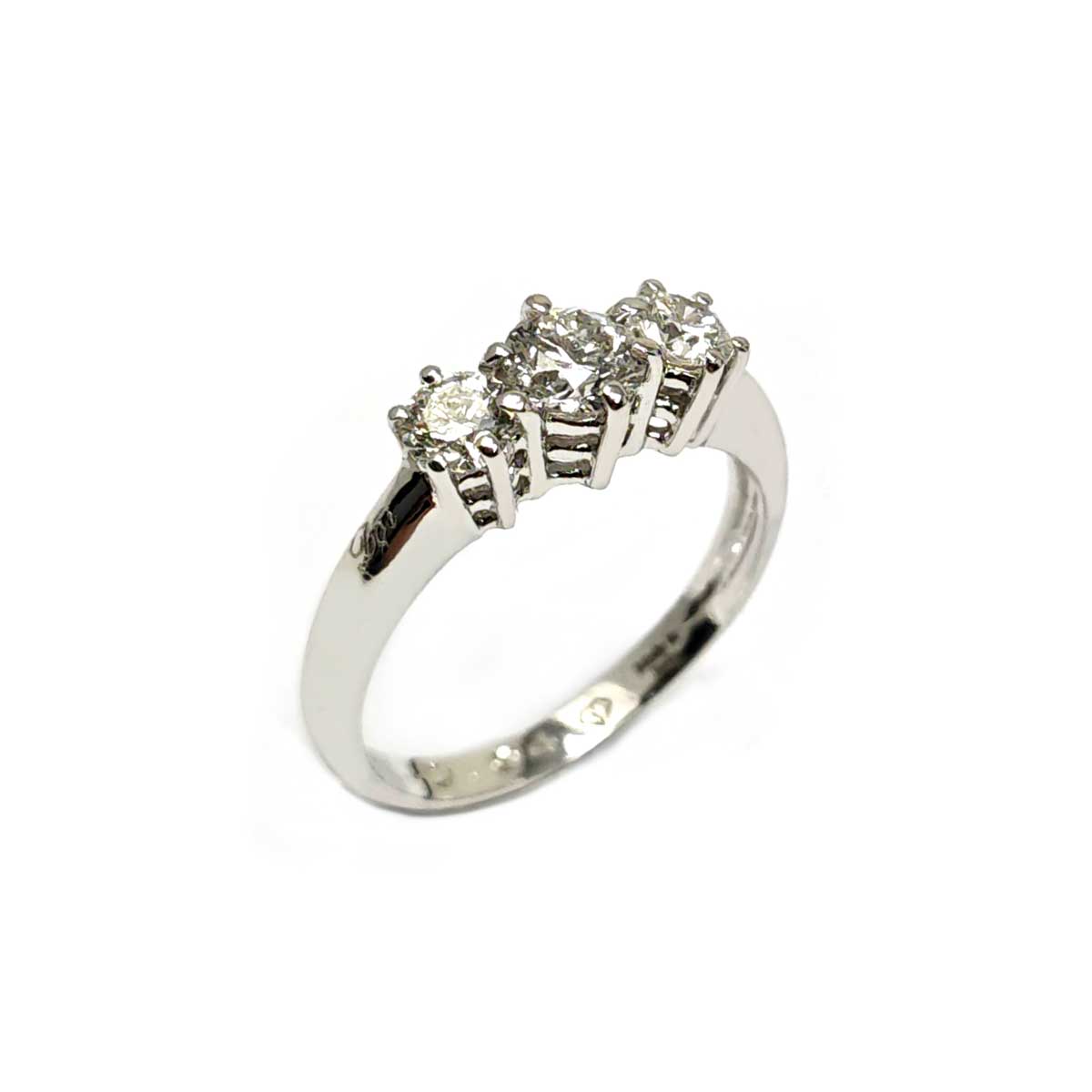 Anello Trilogy in Oro Bianco con Diamanti CT 0.94