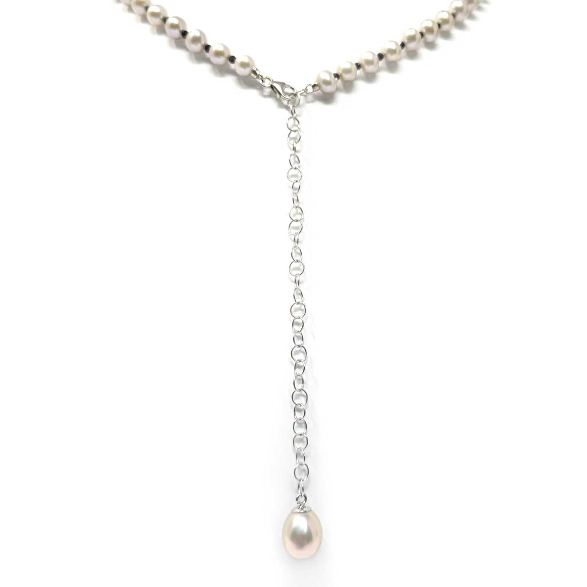 Strangolino con Perle Grigie 5/5.5mm e Spinello Nero