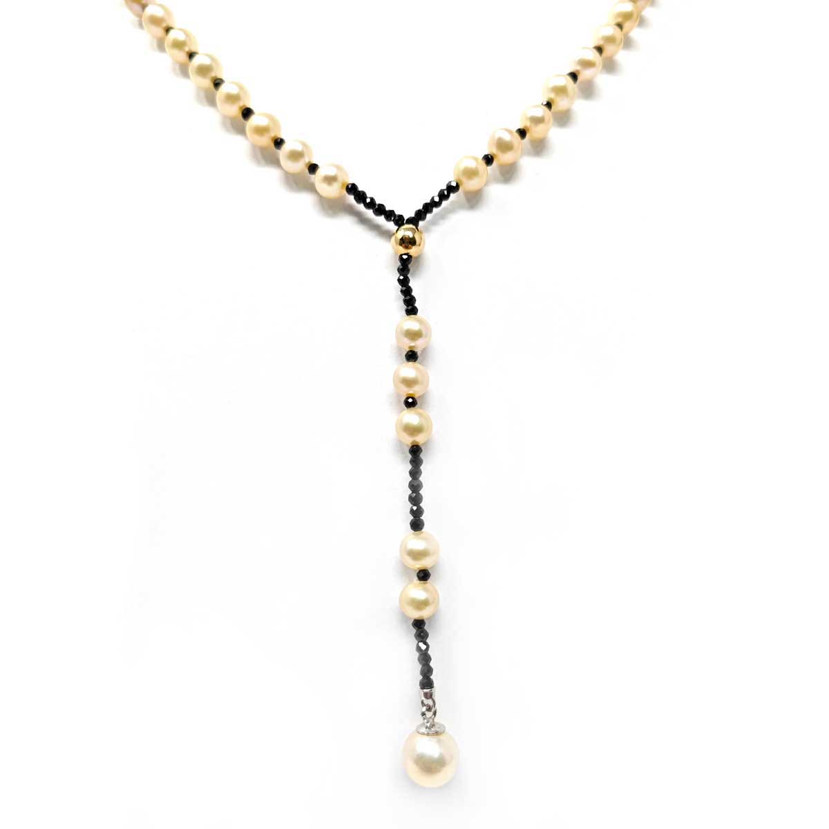 Rosario di Perle Rosa 5/5,5mm e Spinelli Neri