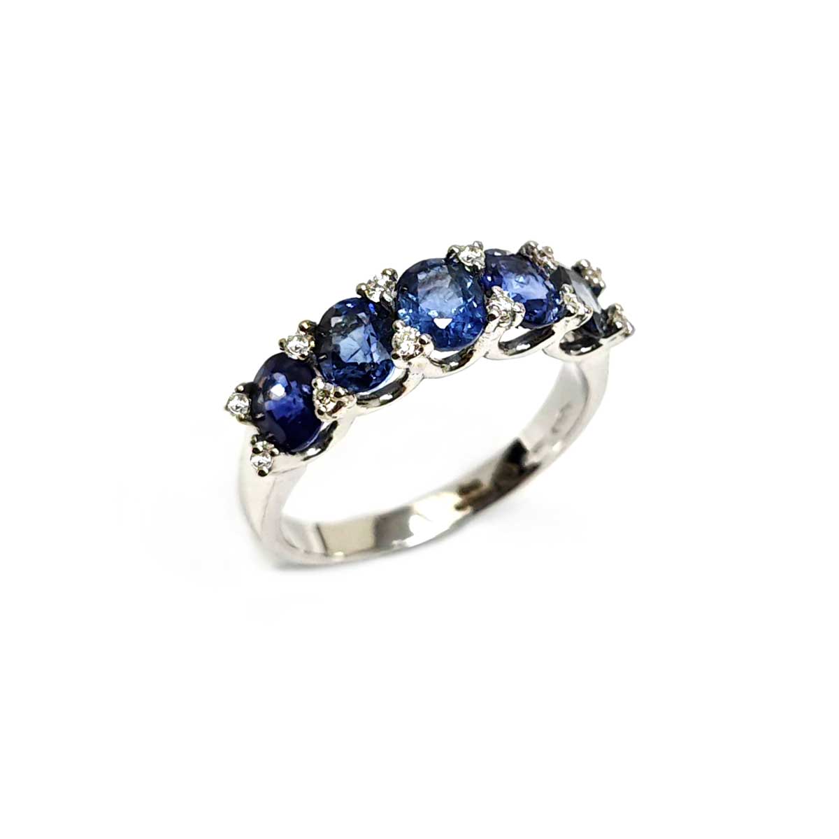 Anello Veretta con Zaffiri CT 2.60 e Diamanti CT 0.16