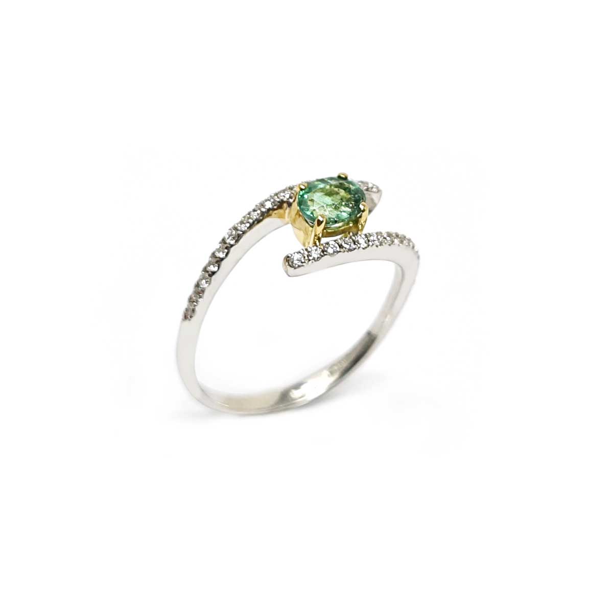 Anello con Smeraldo CT 0.40 e Diamanti CT 0.18