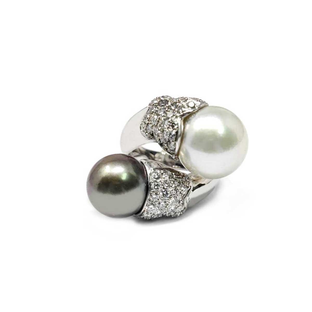 Anello con Perla Tahiti e Australiana 13/14mm e Diamanti CT 1.35