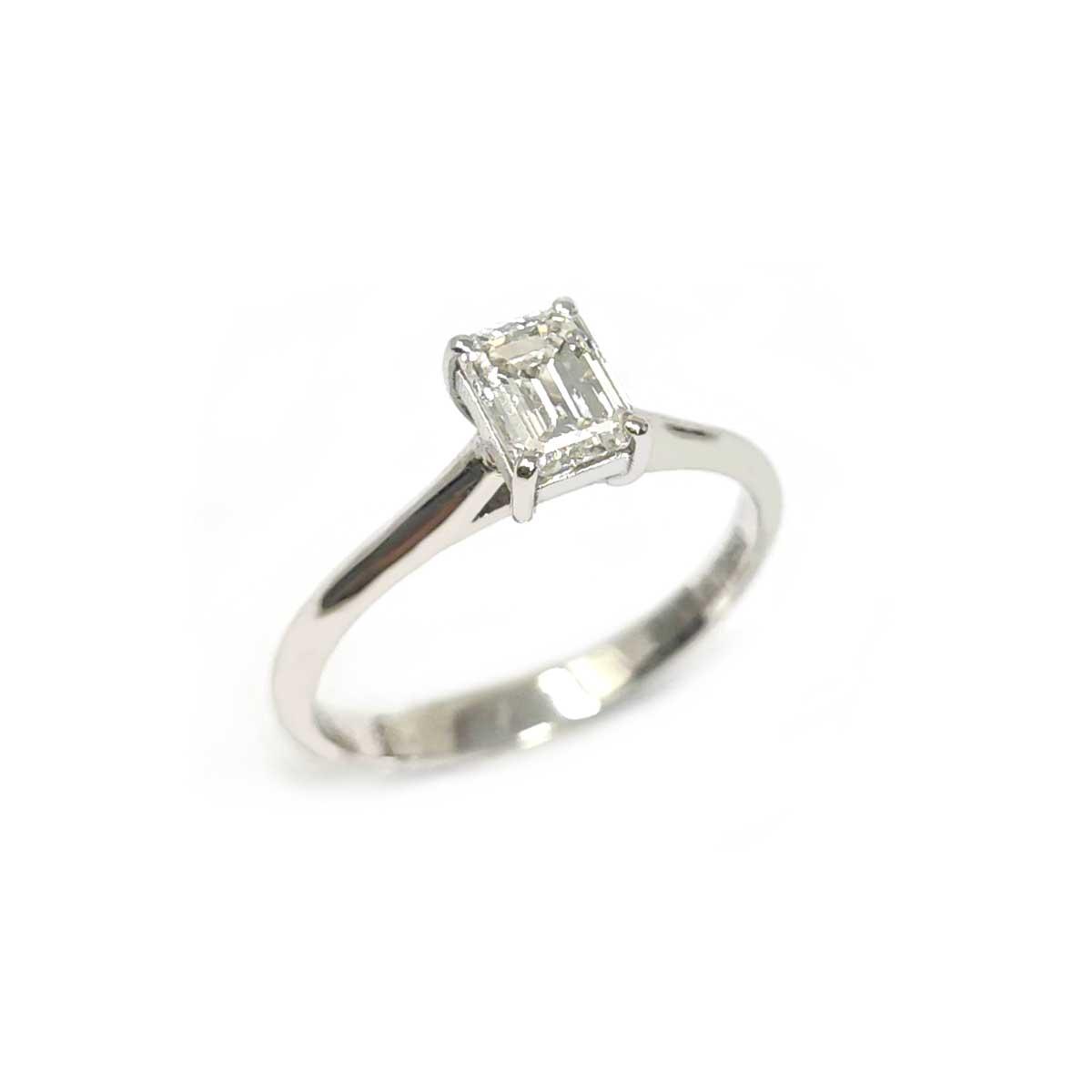 Anello Solitario Taglio Smeraldo CT 0.70 VS1 D GIA Certificato