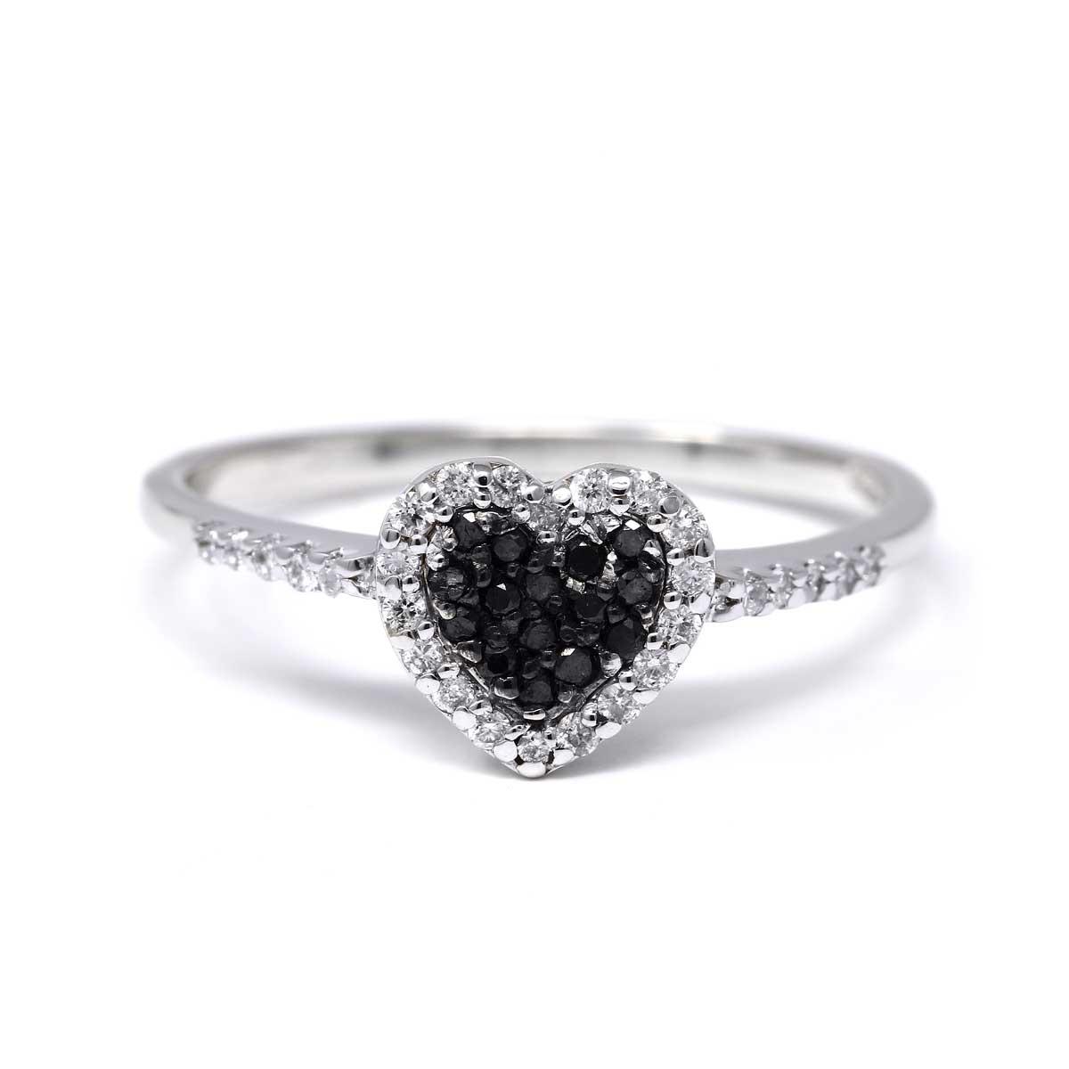 Anello a Cuore con Diamanti Bianchi CT 0.14 e Neri CT 0.09