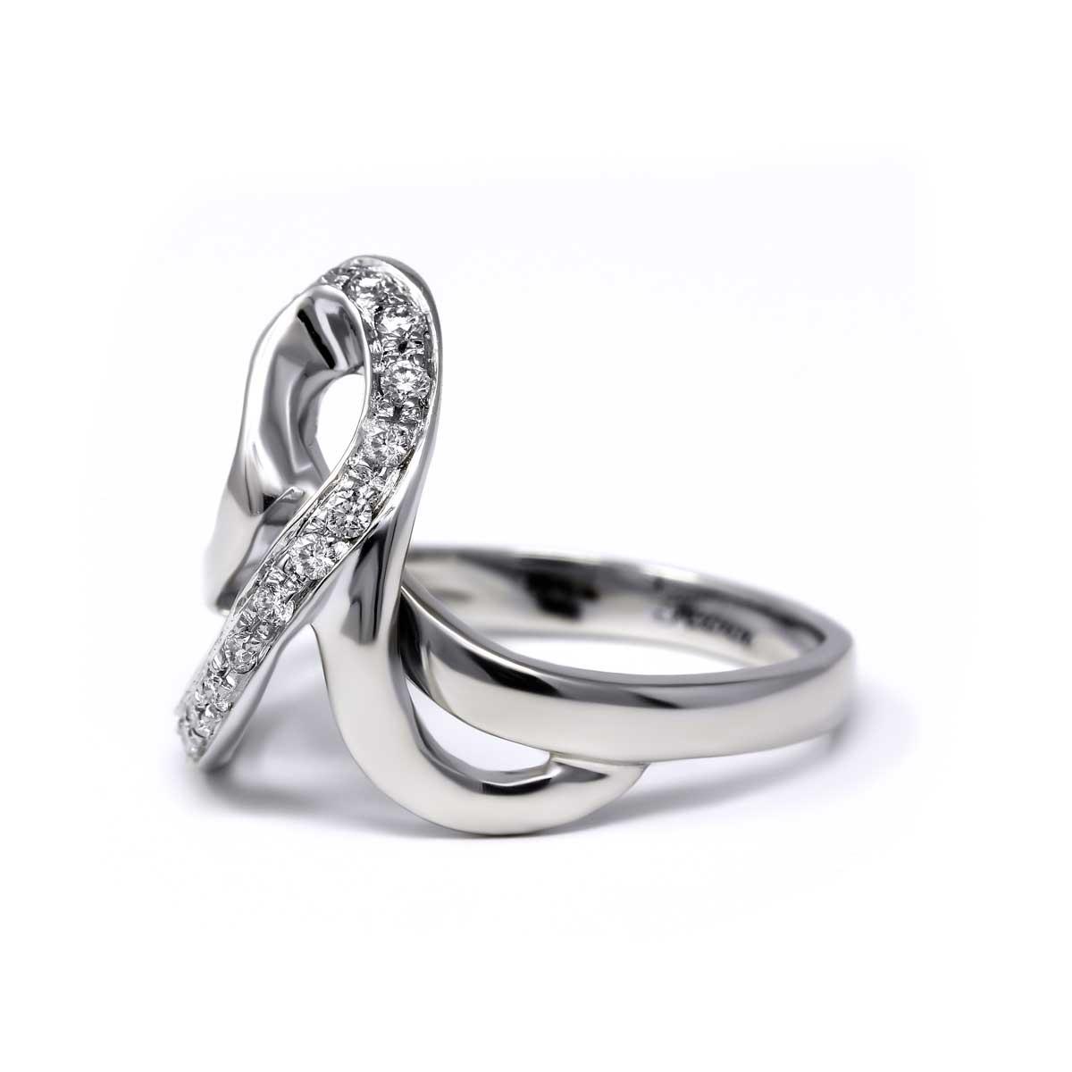 Anello Stilizzato con 16 Diamanti CT. 0.25
