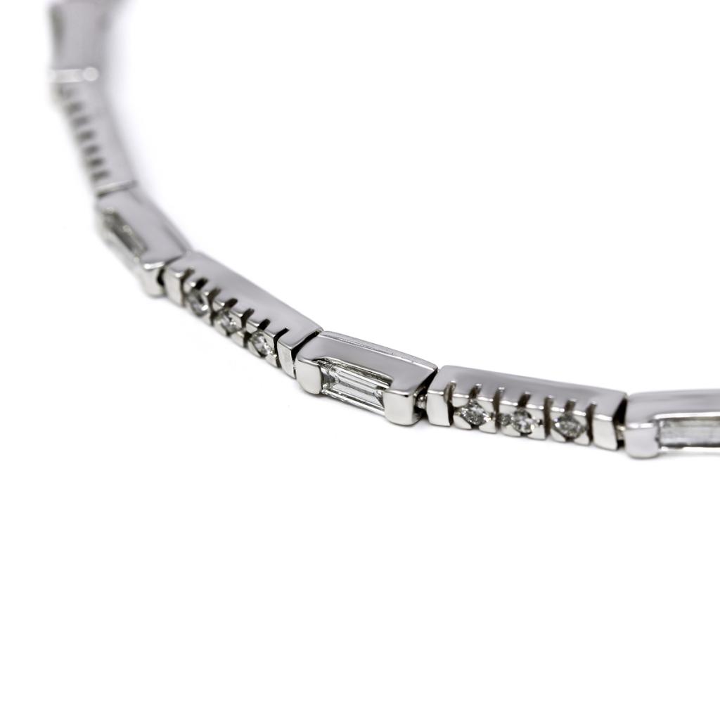 Bracciale Semirigido con Diamanti CT 1.18
