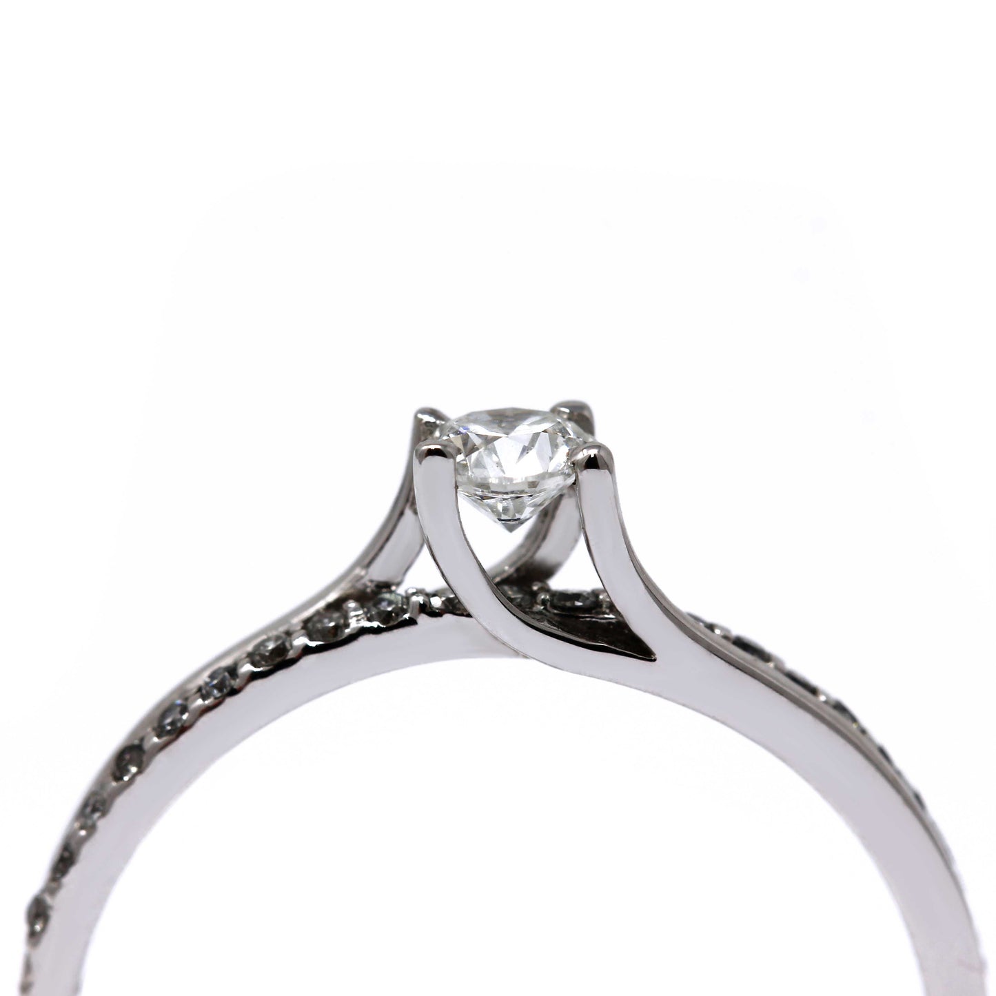 Anello Solitario Valentino con Diamanti Bianchi CT 0.22