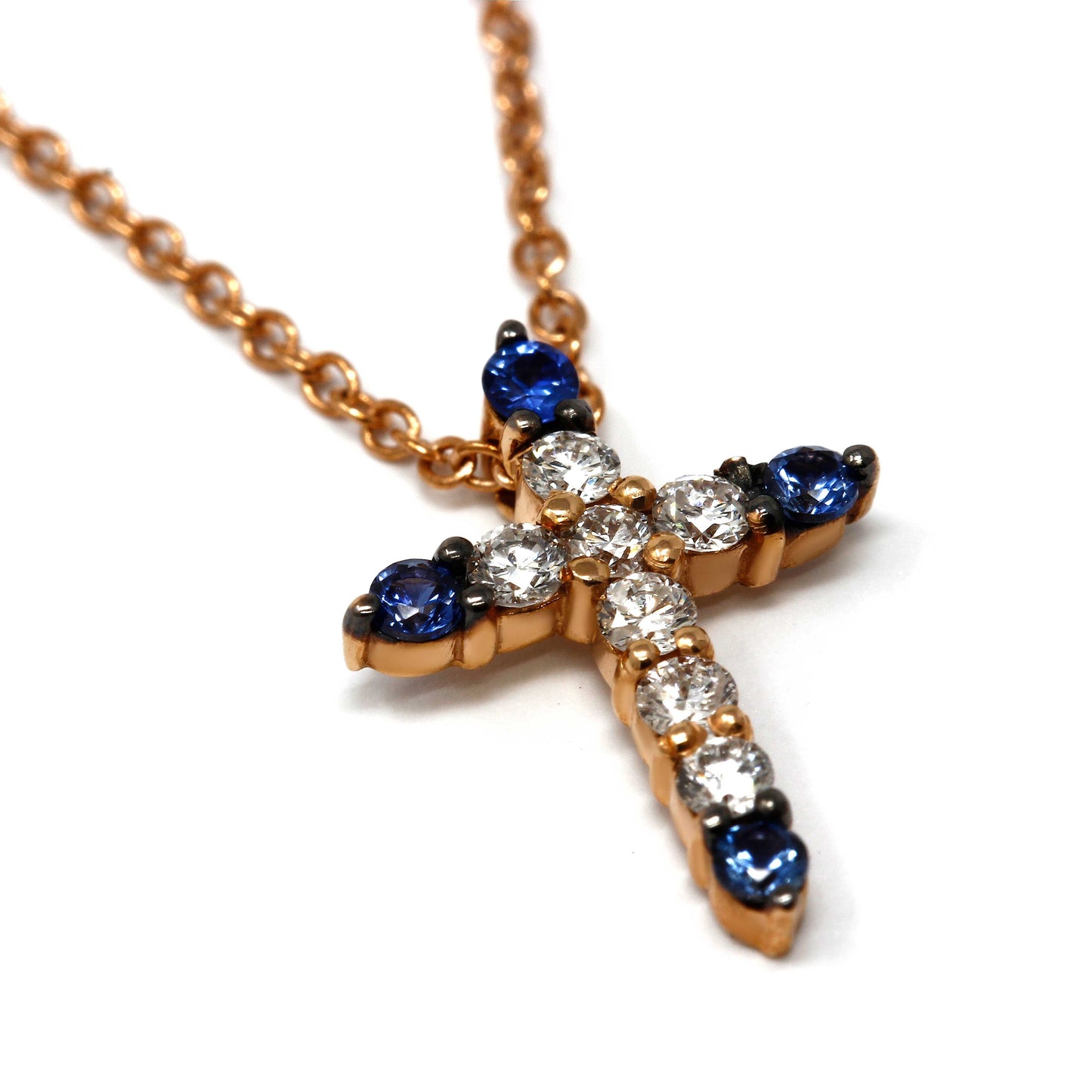 Pendente croce con Diamanti Bianchi CT 0.15 e Zaffiri CT 0.11