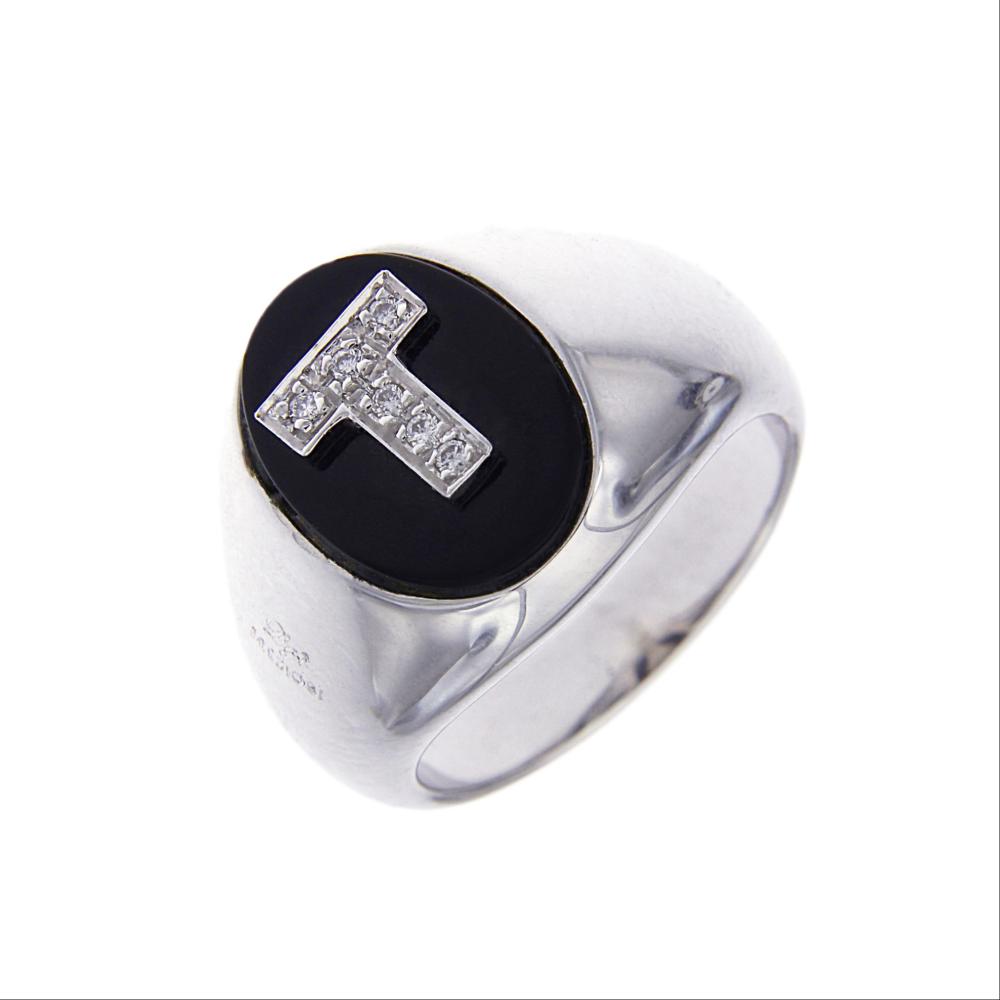 Anello Lettera T con Onice e 6 Diamanti CT 0.06