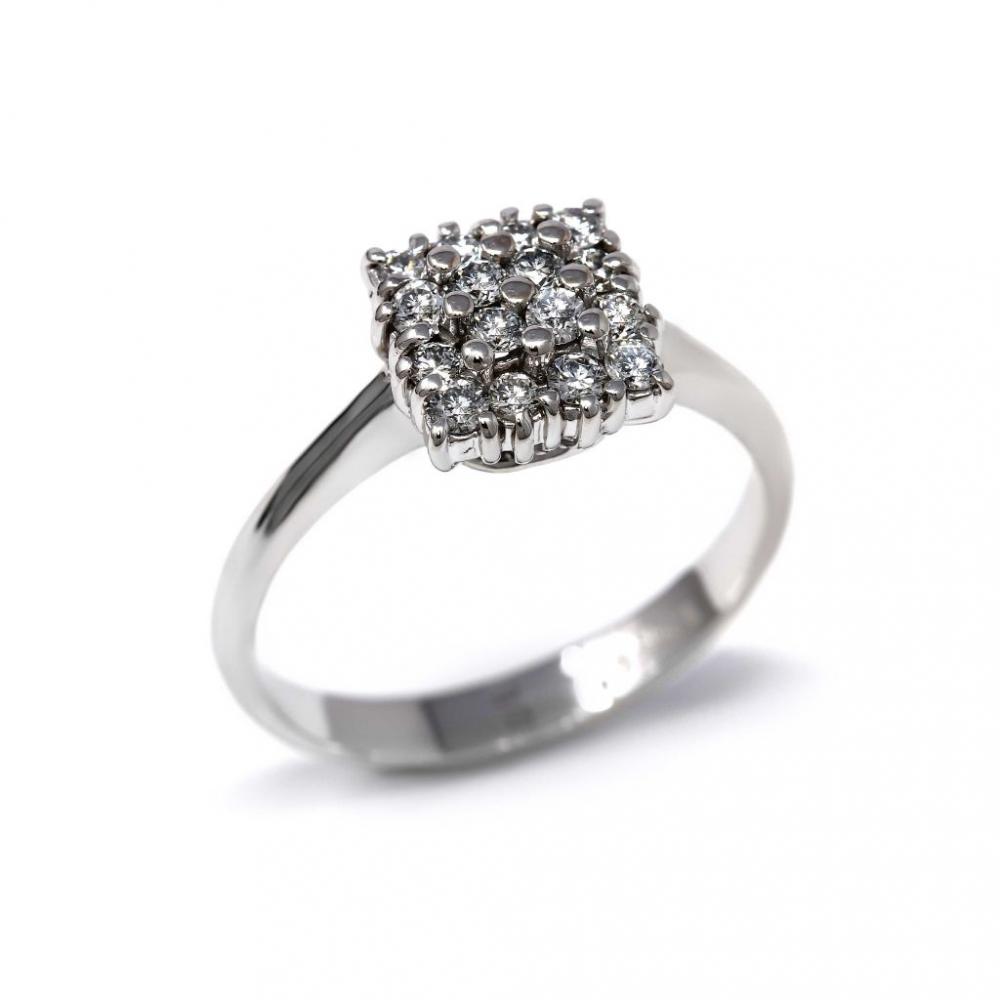 Anello Quadrato con 16 Diamanti CT 0.41