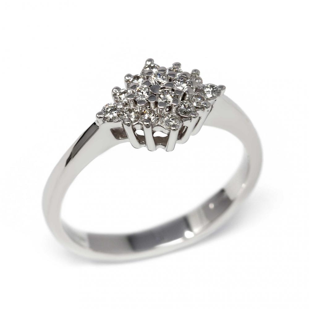 Anello stilizzato con 16 diamanti CT 0.38