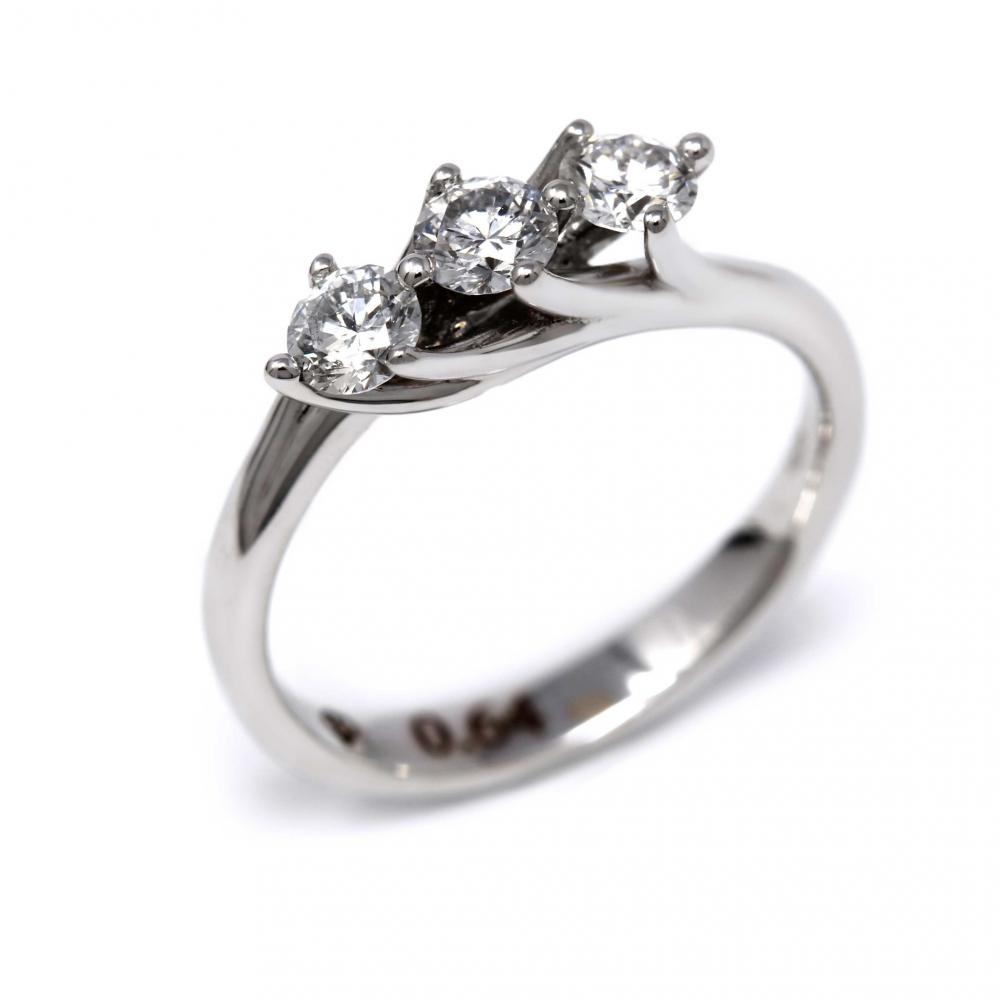 Anello Trilogy con Diamanti Certificati CT 0.64 SI1 E Certificati HRD