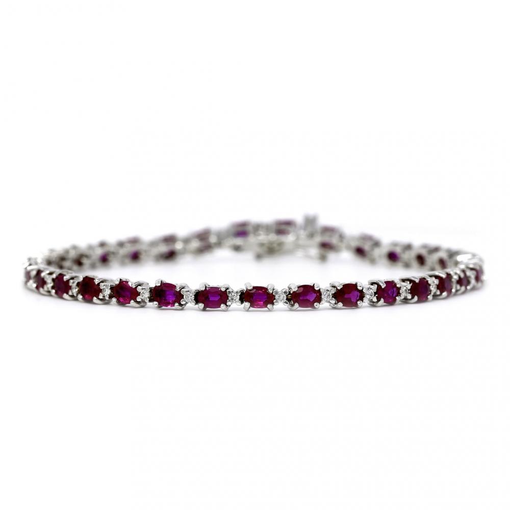 Bracciale con Rubini CT 5.88 e Diamanti CT 0.38