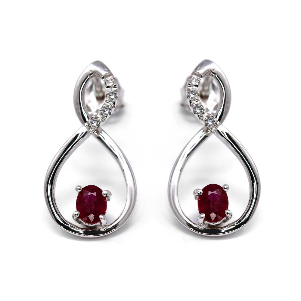 Orecchini con Rubini CT 0.54e Diamanti Bianchi CT 0.04