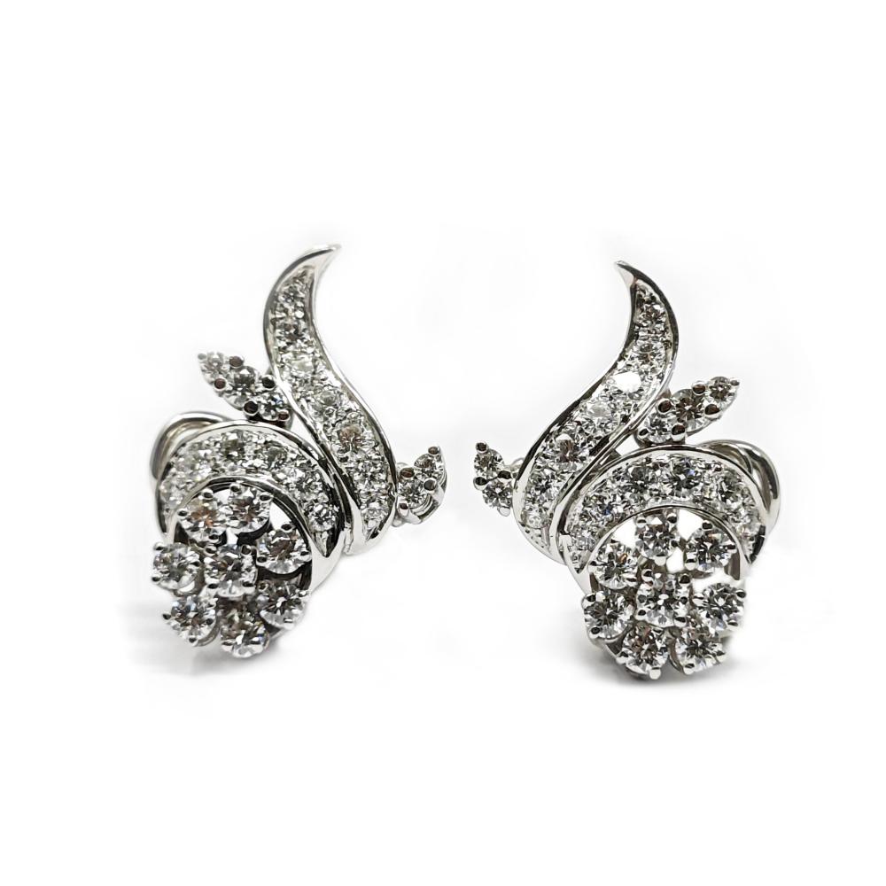 Orecchini Stilizzati con Diamanti CT 3.78 VVS/IF F