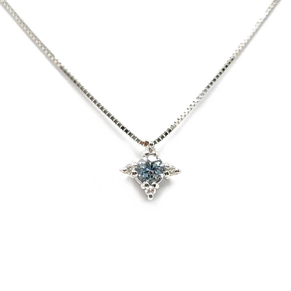 Pendente con Acquamarina e Diamanti in Oro 9kt