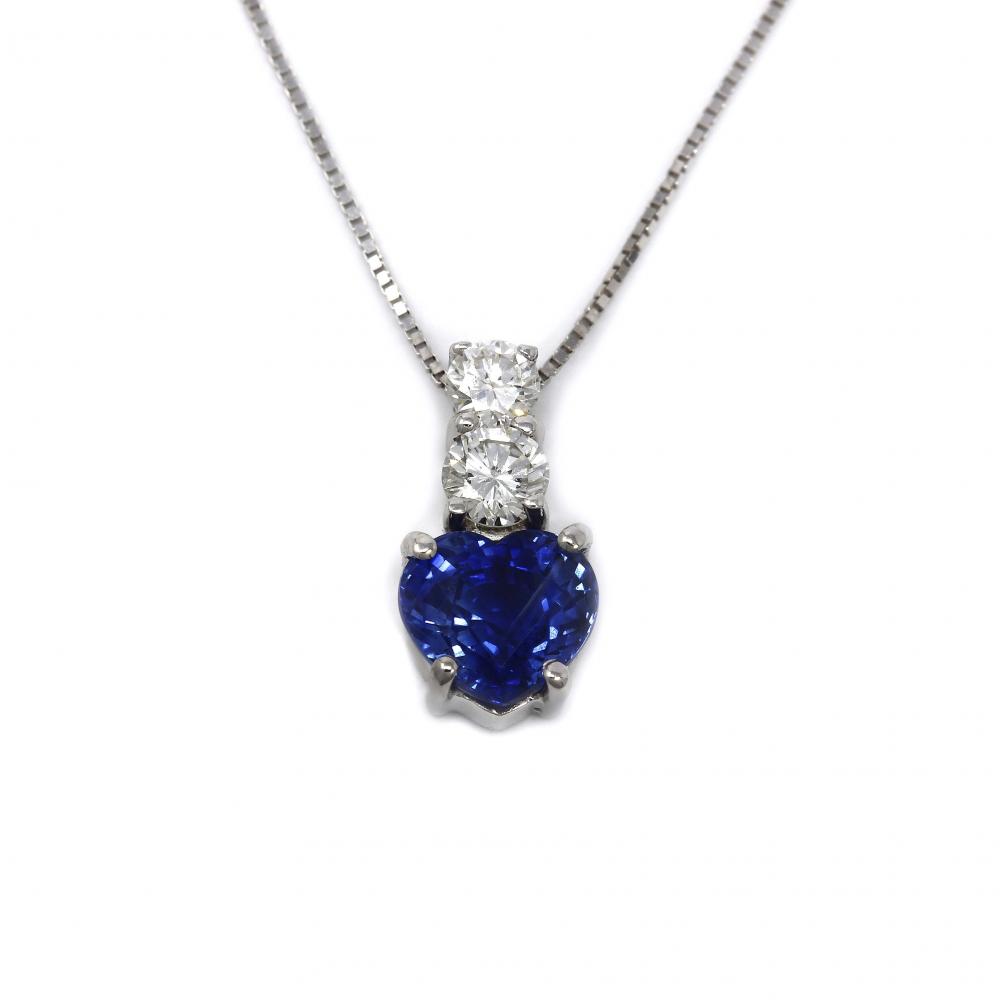 Pendente con Zaffiro taglio Cuore CT 1.20 e Diamanti CT 0.20