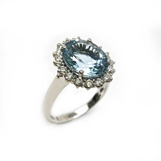Anello Acquamarina CT 4.14 e Diamanti CT 0.50