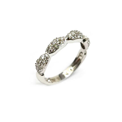 Anello Stilizzato con 44 Diamanti CT 0.44 VVS IF F
