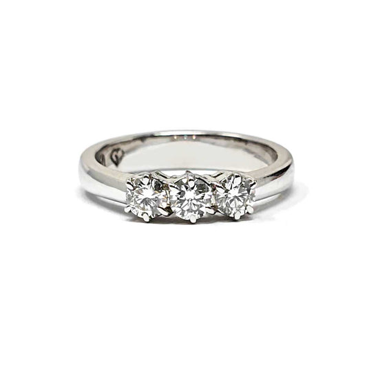 Anello Trilogy con Diamanti CT. 0.63