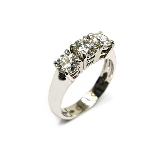Anello Trilogy con Diamanti CT 1.53 VVS IF F