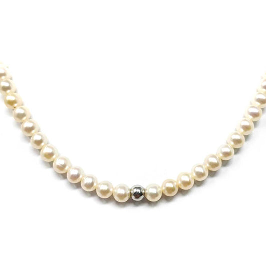 Girocollo di Perle Freshwater 5/5,5 mm con 1 sfera in Oro