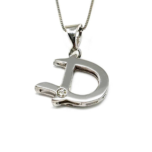 Pendente Lettera D con Diamanti CT 0.01