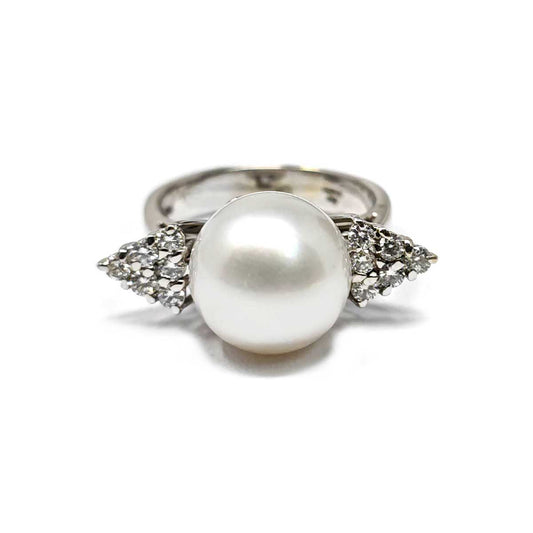 Anello con Perla Australiana 10/10.5 mm e Diamanti CT 0.34
