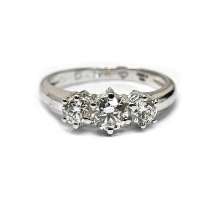 Anello Trilogy in Oro Bianco con Diamanti CT 0.94