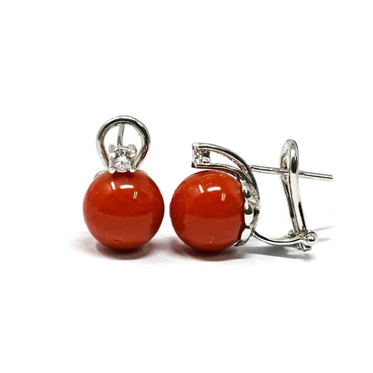 Orecchini Corallo Rosso Mediterraneo 10mm con 2 Diamanti CT 0.18