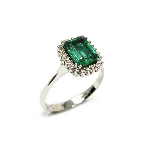 Anello con Smeraldo CT 1.65 e Diamanti CT 0.20