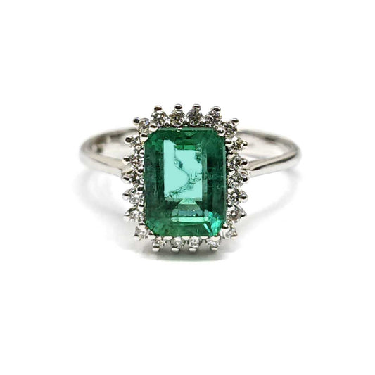 Anello con Smeraldo CT 1.65 e Diamanti CT 0.20