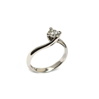 Anello Solitario con Diamante Certificato IGI CT 0.50