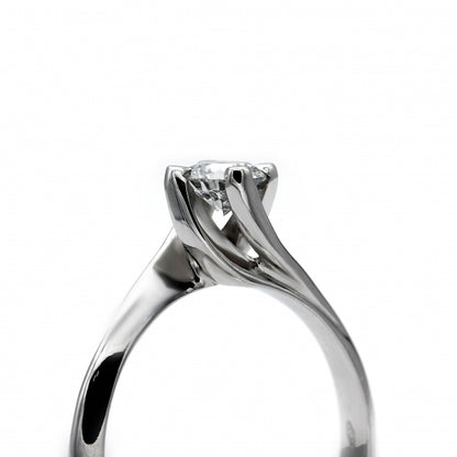 Anello Solitario con Diamante CT 0.40 VVS2 F CERTIFICATO IGI