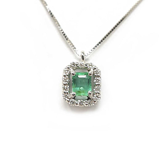 Pendente con Smeraldo CT 0.30 e Diamanti CT 0.10