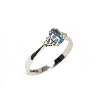 Anello con Acquamarina CT 0.36 e Diamanti CT 0.07