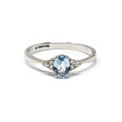 Anello con Acquamarina CT 0.36 e Diamanti CT 0.07
