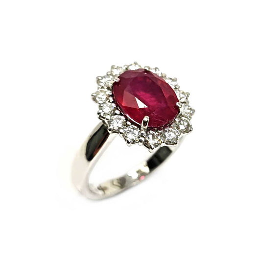 Anello con Rubino CT 1.75 e Diamanti CT 0.70