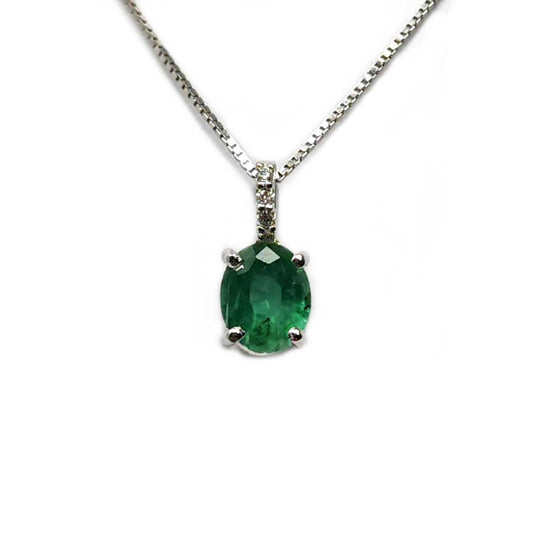 Pendente con Smeraldo CT 0.60 e Diamanti CT 0.02