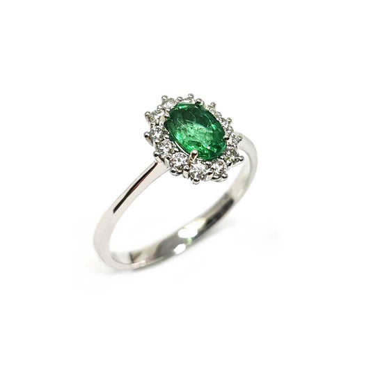 Anello con Smeraldo Ovale CT 0.75 e Diamanti CT 0.25