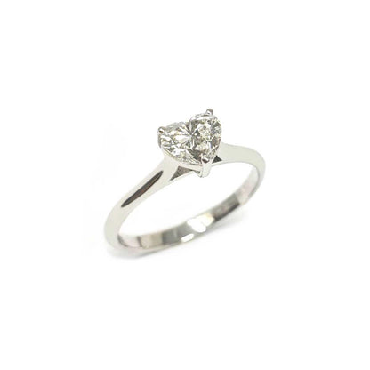 Anello Solitario Taglio Cuore CT 0.70 VVS1 F GIA Certificato