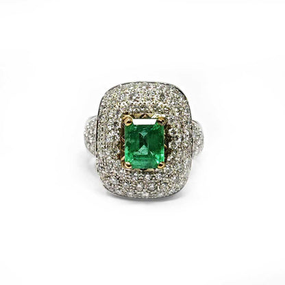 Anello con Smeraldo CT 1.93 Zambia e Diamanti CT 1.59
