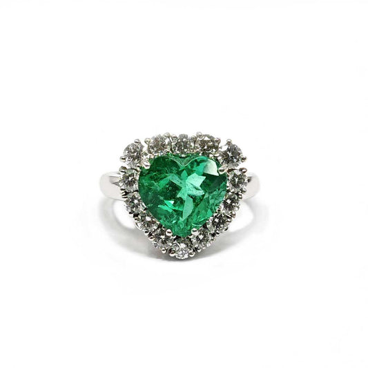 Anello e Pendente con Smeraldo Cuore Colombiano CT 4.09 e Diamanti CT 1.40