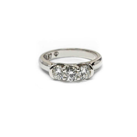Anello Trilogy con Diamanti CT 0.87
