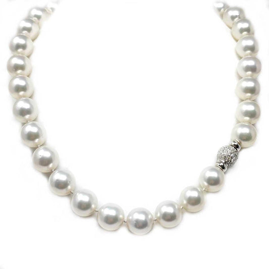 Filo montato con Perle  Australiane a decrescere da 12 a 14 mm