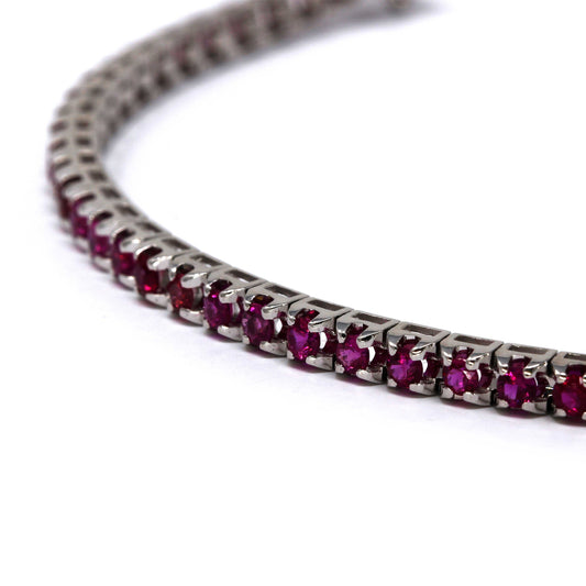 Bracciale Tennis con Rubini CT 2.75 in oro Bianco