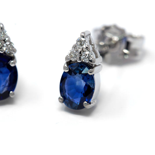 Orecchini con Zaffiri CT 0.84 e Diamanti CT 0.09