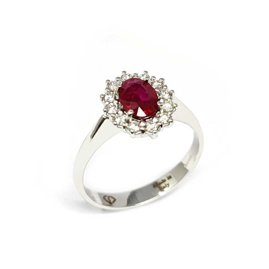Anello con Diamanti CT 0.25 e Rubino CT 0.80 Mozambico