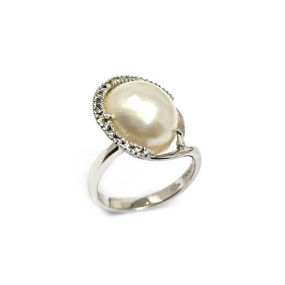 Anello con Diamanti e Perla Mabe'