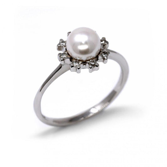 Anello con Perla Akoya 6/6.5 e Diamanti CT 0.12